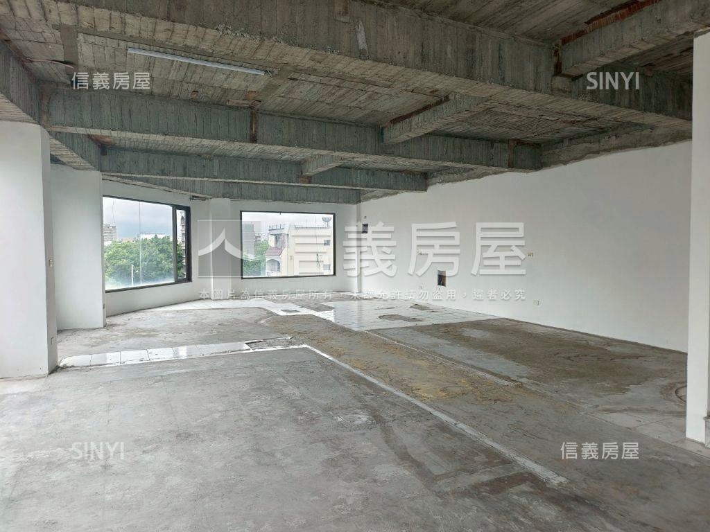 新營角窗店霸房屋室內格局與周邊環境