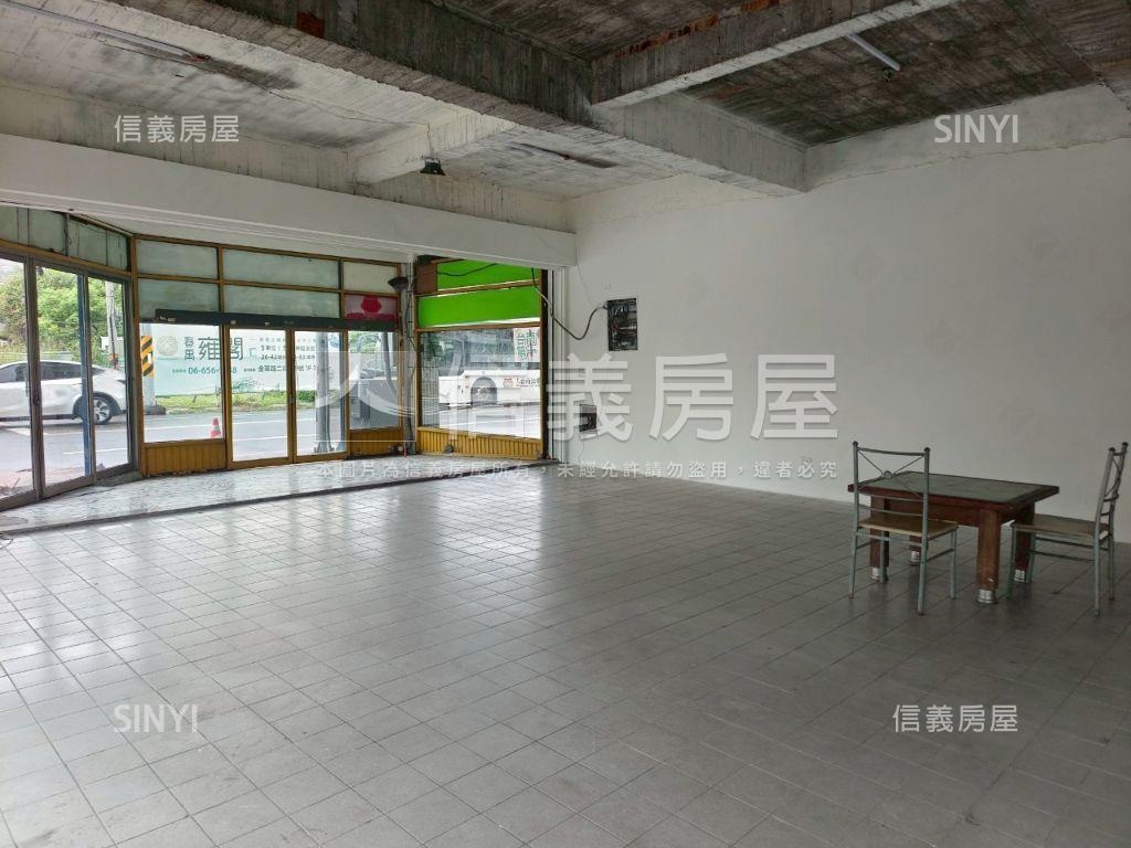新營角窗店霸房屋室內格局與周邊環境