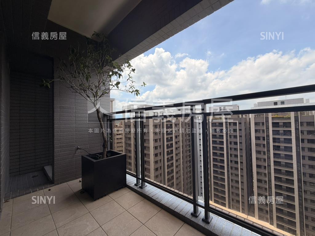 鄰中國醫朝南四房平車好案房屋室內格局與周邊環境