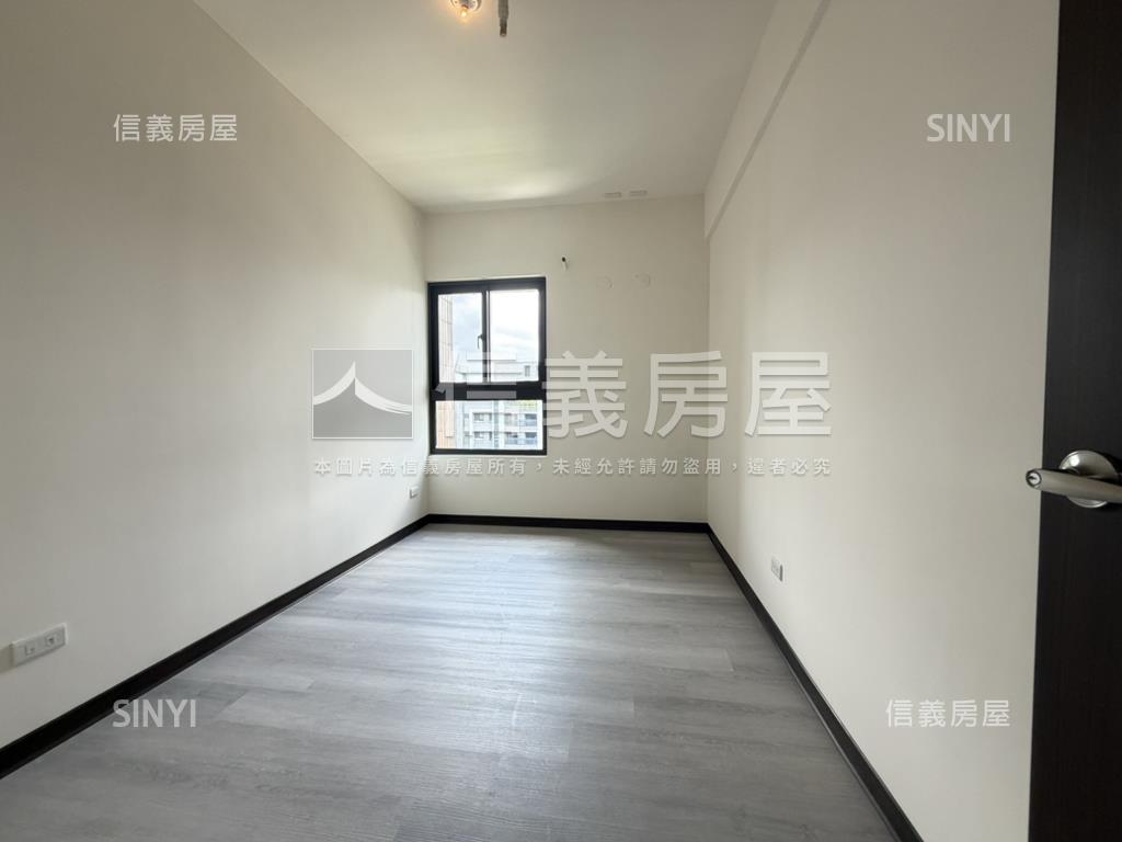 鄰中國醫朝南四房平車好案房屋室內格局與周邊環境