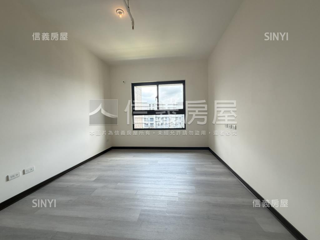 鄰中國醫朝南四房平車好案房屋室內格局與周邊環境