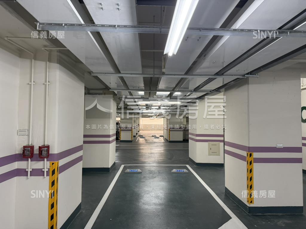 鄰中國醫朝南四房平車好案房屋室內格局與周邊環境