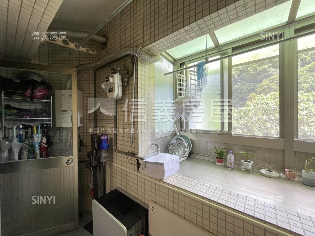敦南大地Ｂ區溫馨三房房屋室內格局與周邊環境