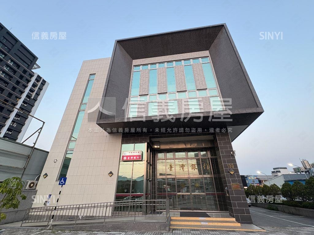 稀有仁武大地坪正街美墅房屋室內格局與周邊環境