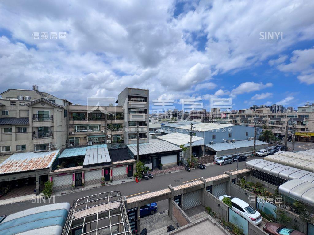 稀有仁武大地坪正街美墅房屋室內格局與周邊環境