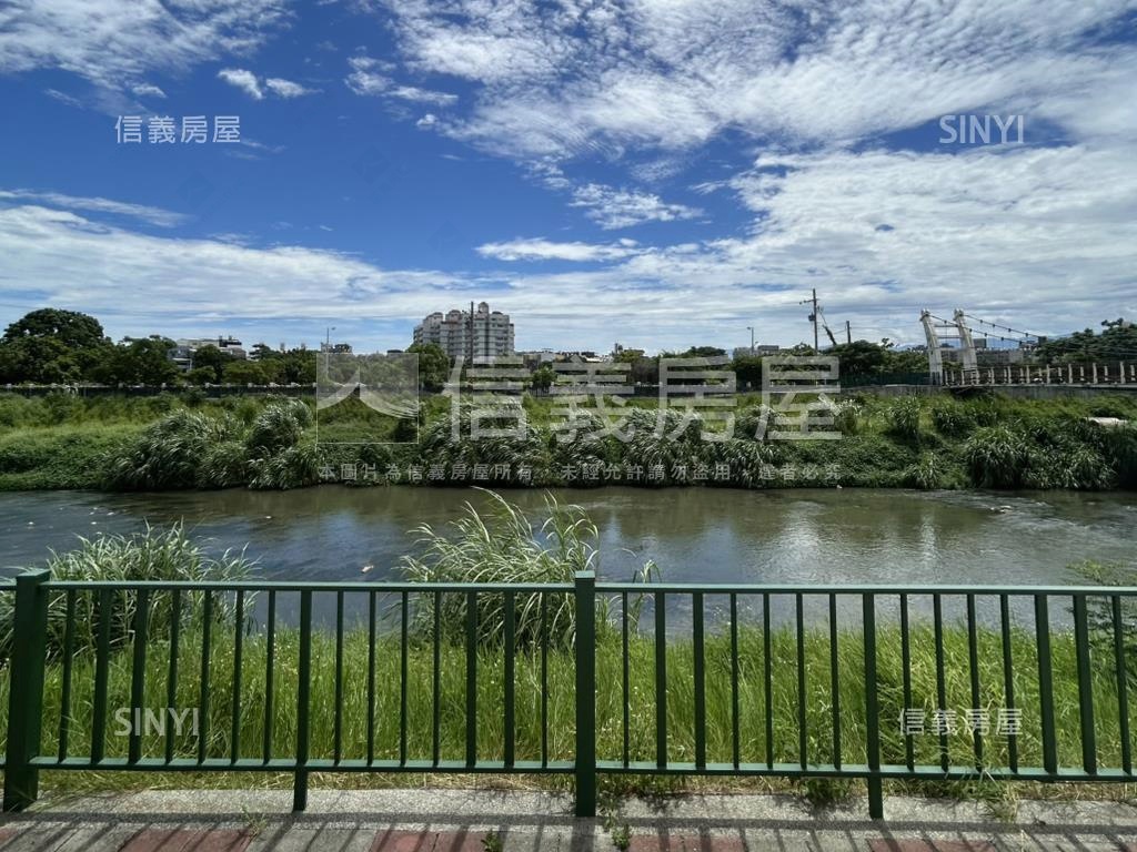 一百多坪樹下段建地房屋室內格局與周邊環境