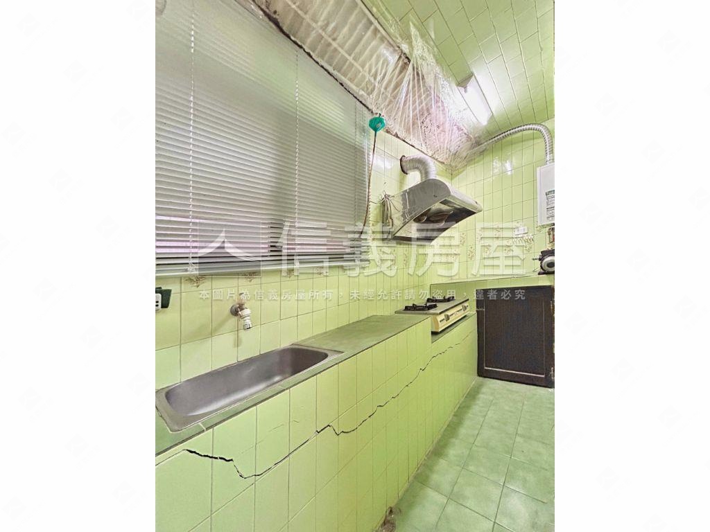專任萬壽路低總價好屋房屋室內格局與周邊環境