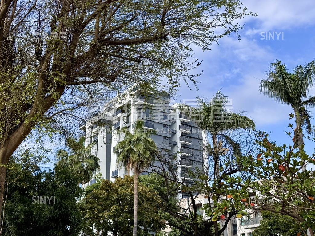 白京松玥三房併排雙平車房屋室內格局與周邊環境