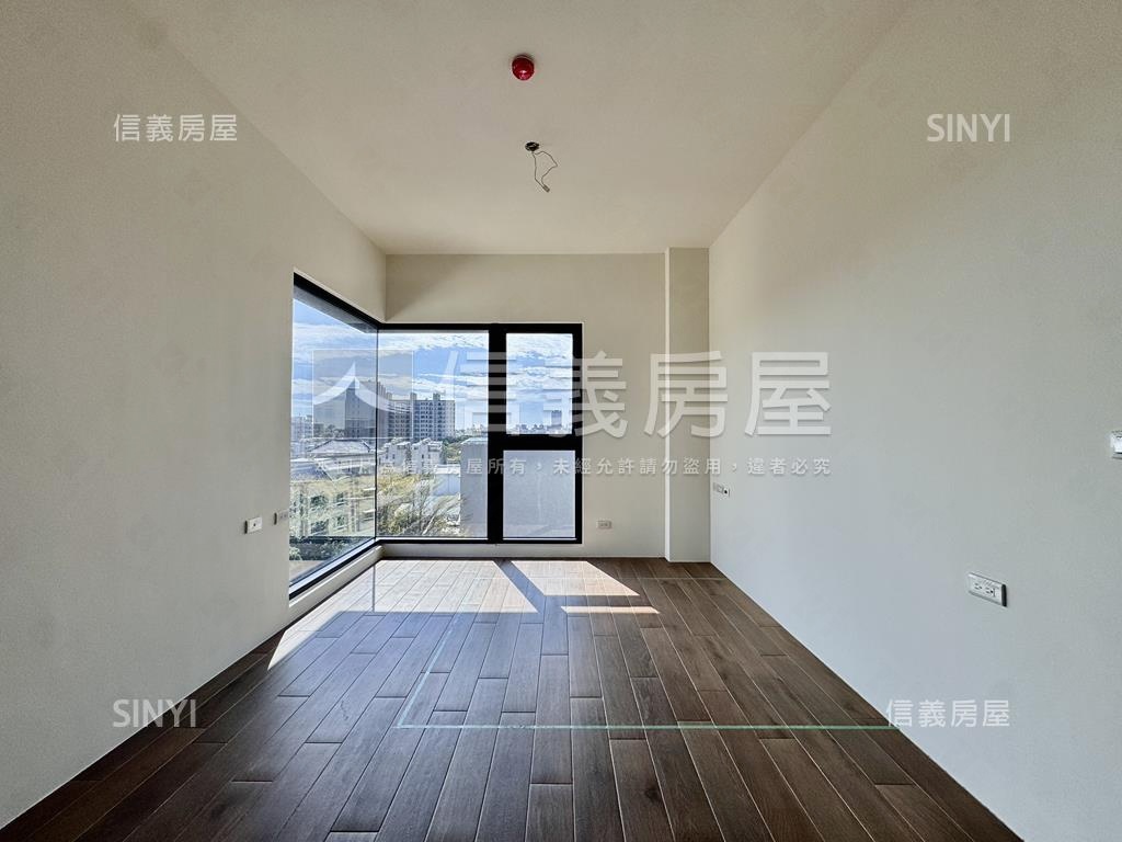 白京松玥三房併排雙平車房屋室內格局與周邊環境