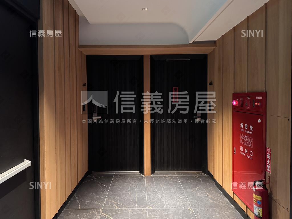 白京松玥三房併排雙平車房屋室內格局與周邊環境