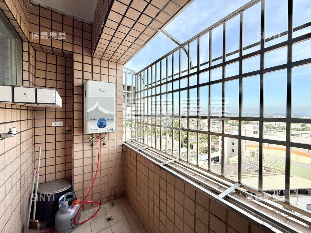 輕鬆成家亮三房房屋室內格局與周邊環境