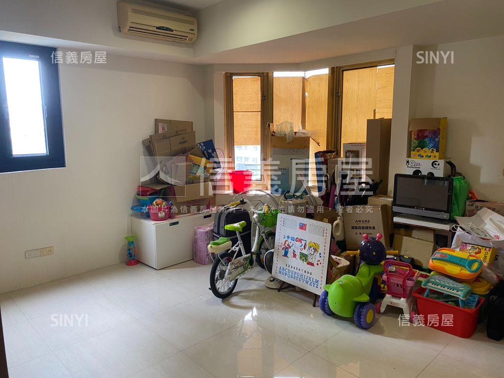 民生皇家溫馨明亮大三房房屋室內格局與周邊環境