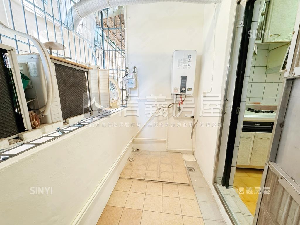 漫步到新埔捷運３樓美寓房屋室內格局與周邊環境
