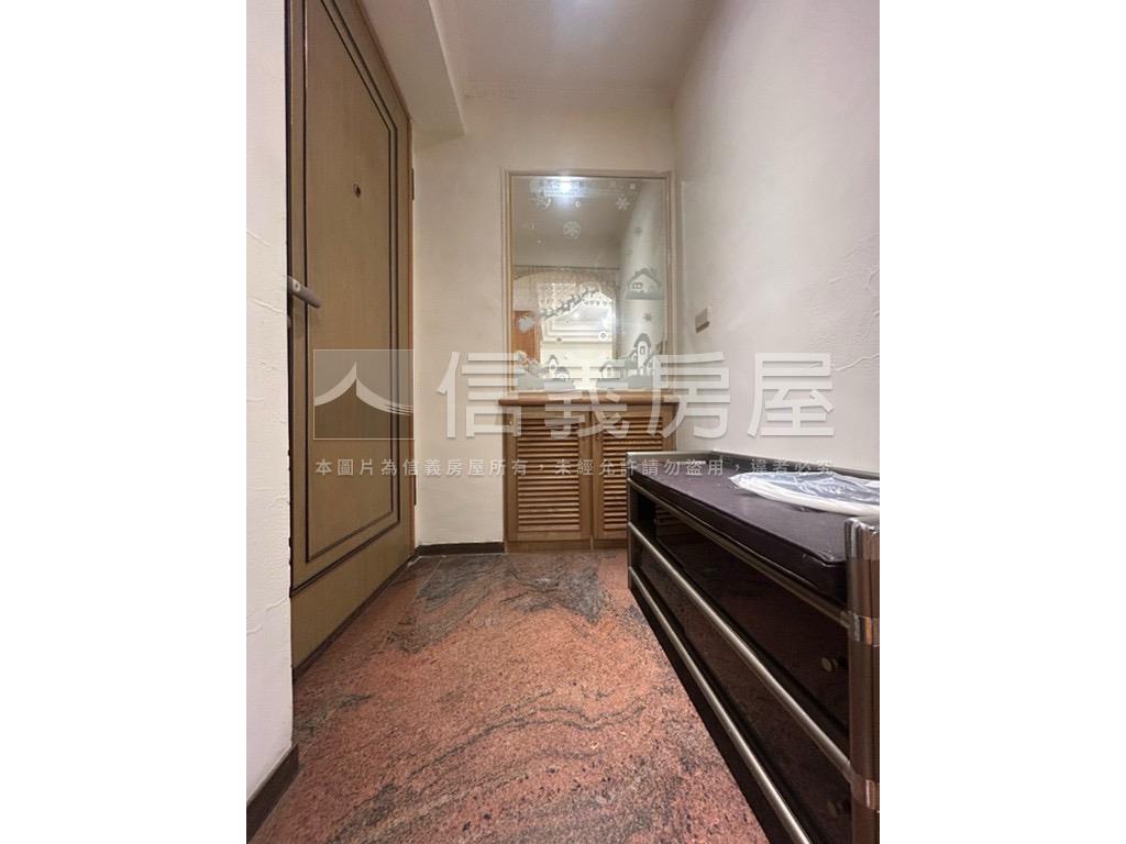 靜巷捷運美妝兩房房屋室內格局與周邊環境