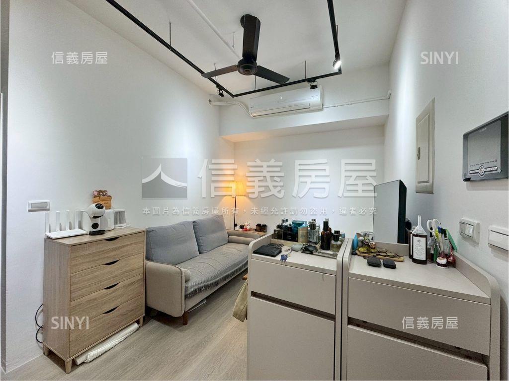 ღ專任山景兩房附車位ღ房屋室內格局與周邊環境