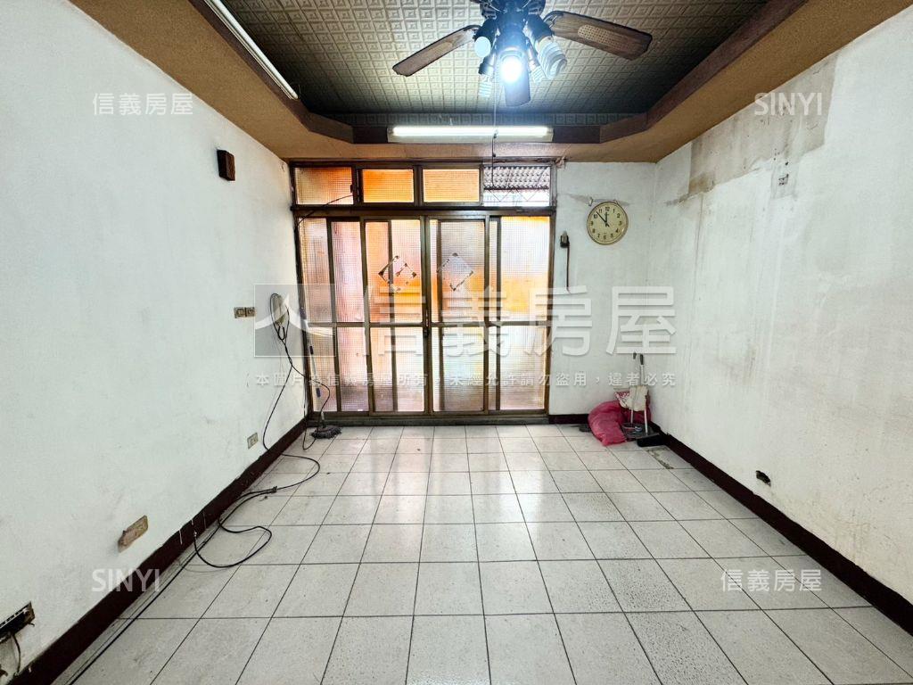 民安光華學區小資方正三樓房屋室內格局與周邊環境