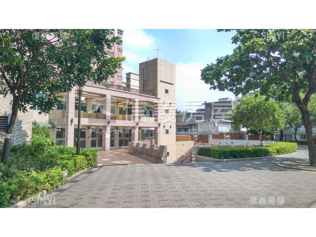 民安光華學區小資方正三樓房屋室內格局與周邊環境