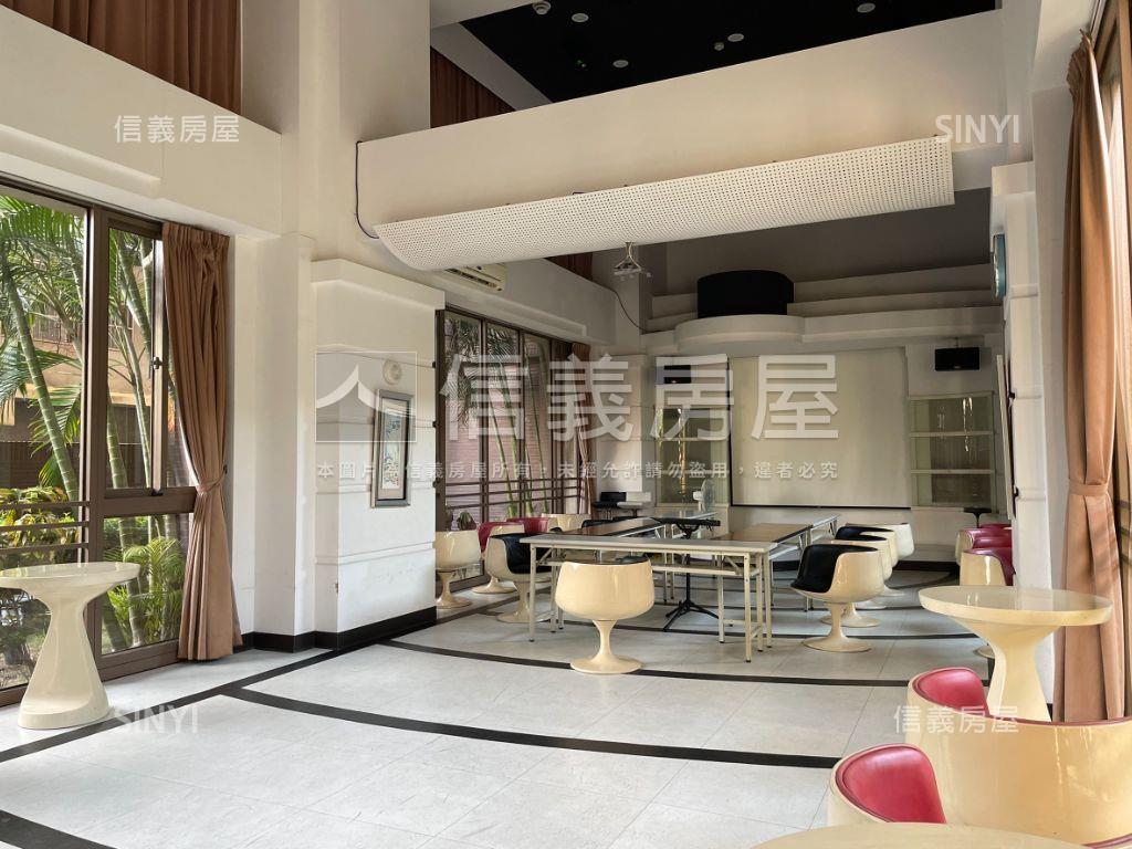 挪威森林精選店面房屋室內格局與周邊環境