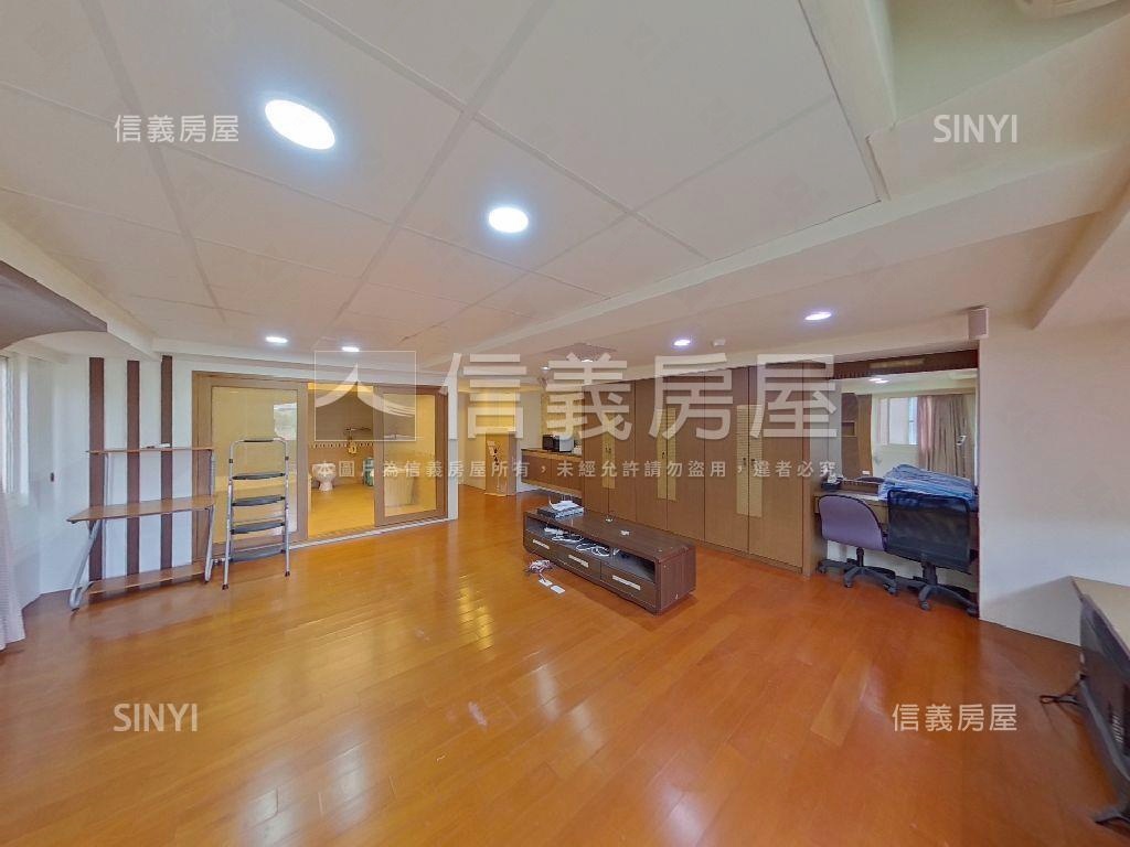 台北捷豹稀有一樓房屋室內格局與周邊環境