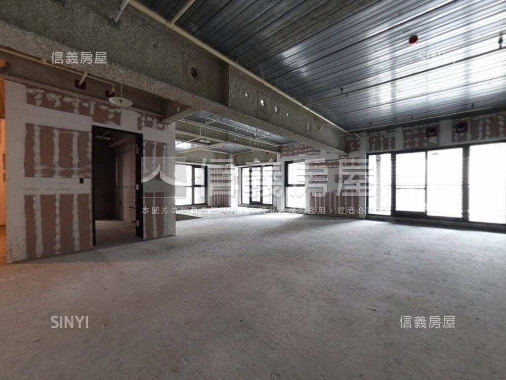 ［專任］台中帝寶誠意出售房屋室內格局與周邊環境