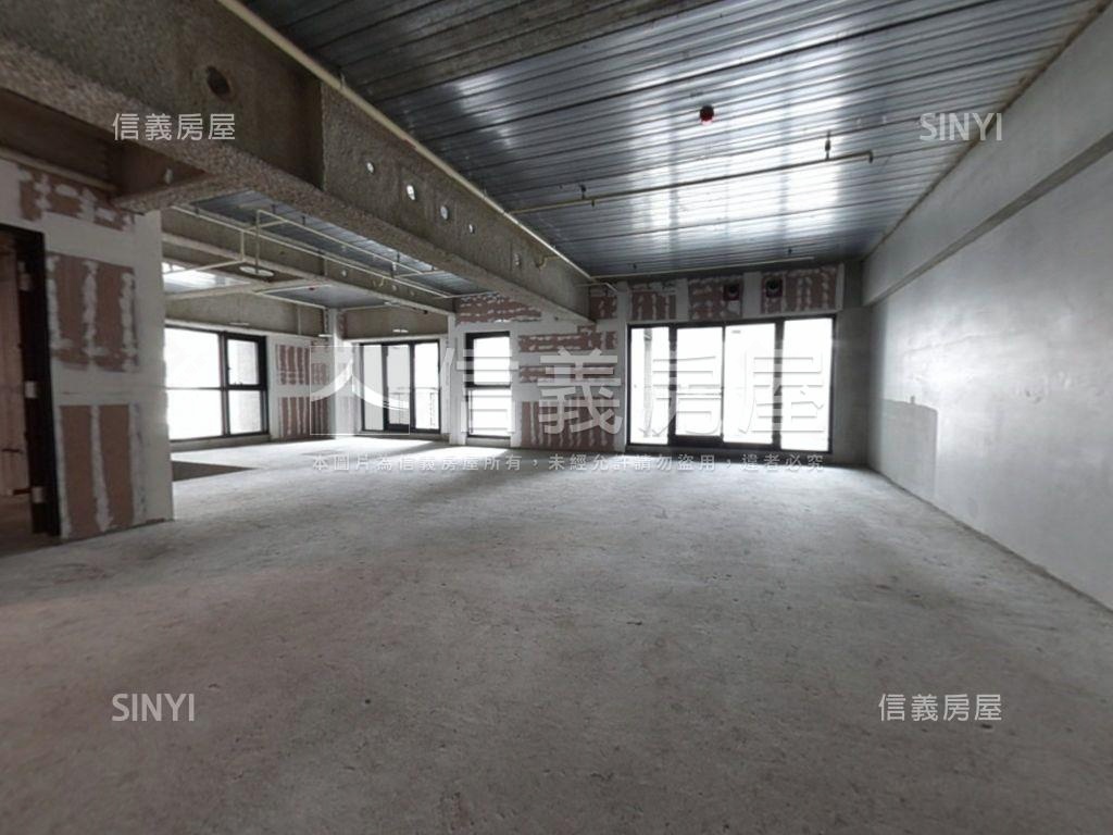 ［專任］台中帝寶誠意出售房屋室內格局與周邊環境