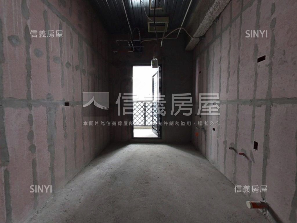 ［專任］台中帝寶誠意出售房屋室內格局與周邊環境