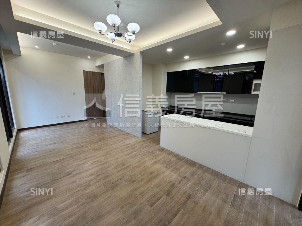 近薇閣電梯大空間帶車位房屋室內格局與周邊環境