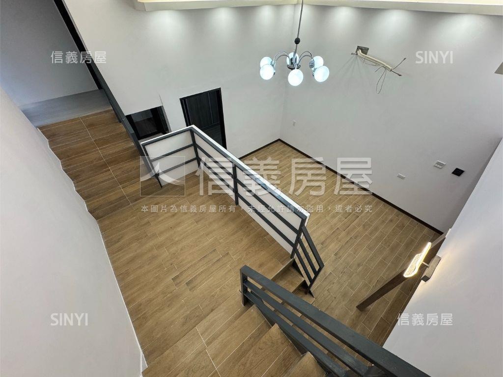 近薇閣電梯大空間帶車位房屋室內格局與周邊環境