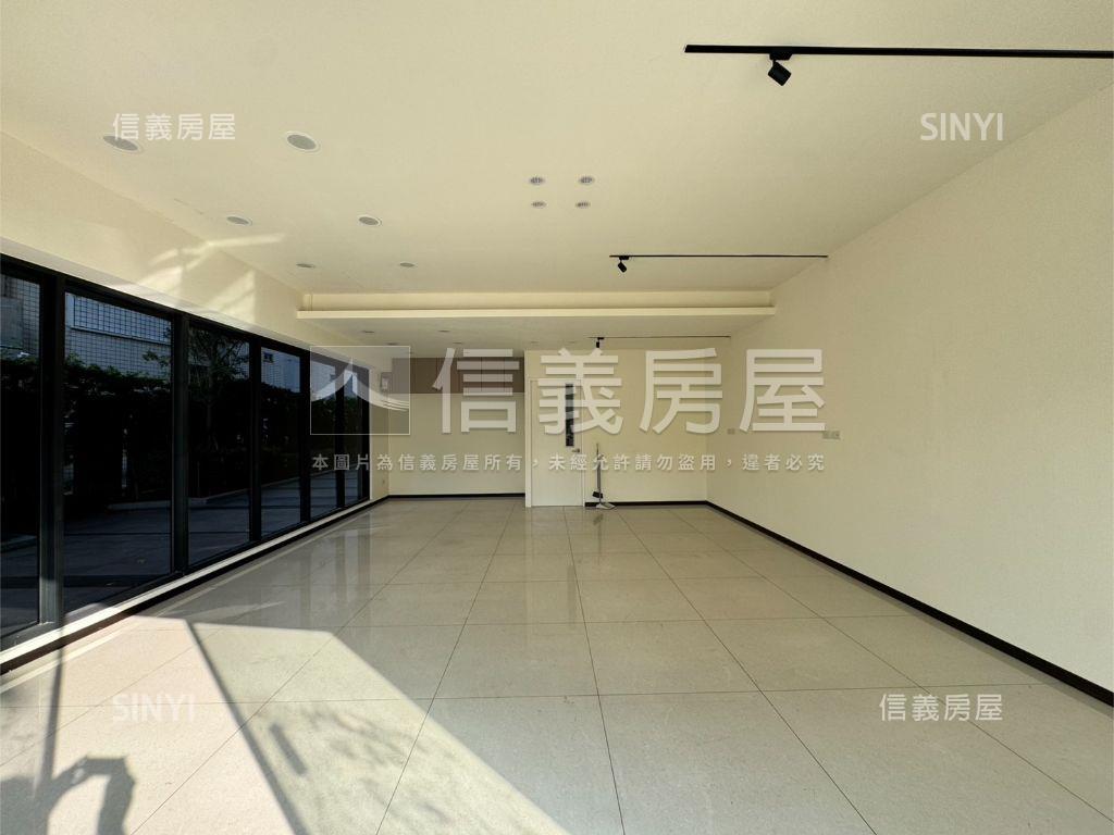 近國光路邊間店面房屋室內格局與周邊環境