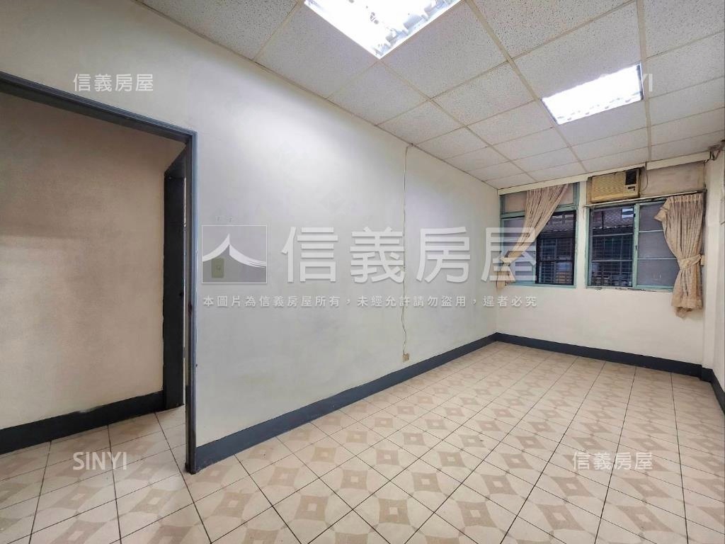 ★仁興面寬採光二樓★房屋室內格局與周邊環境