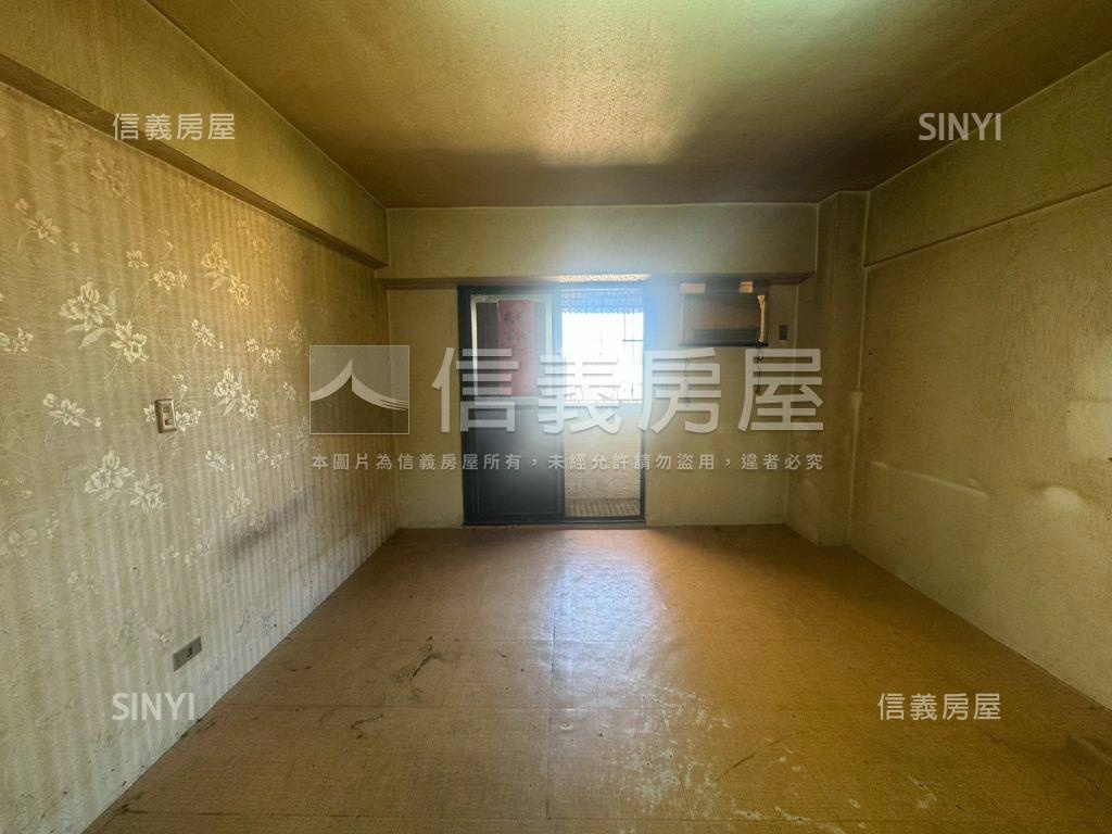 駁二．小資．套房房屋室內格局與周邊環境