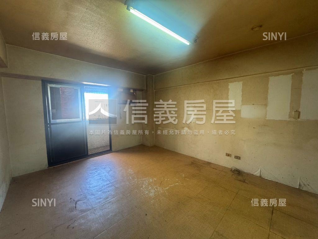 駁二．小資．套房房屋室內格局與周邊環境