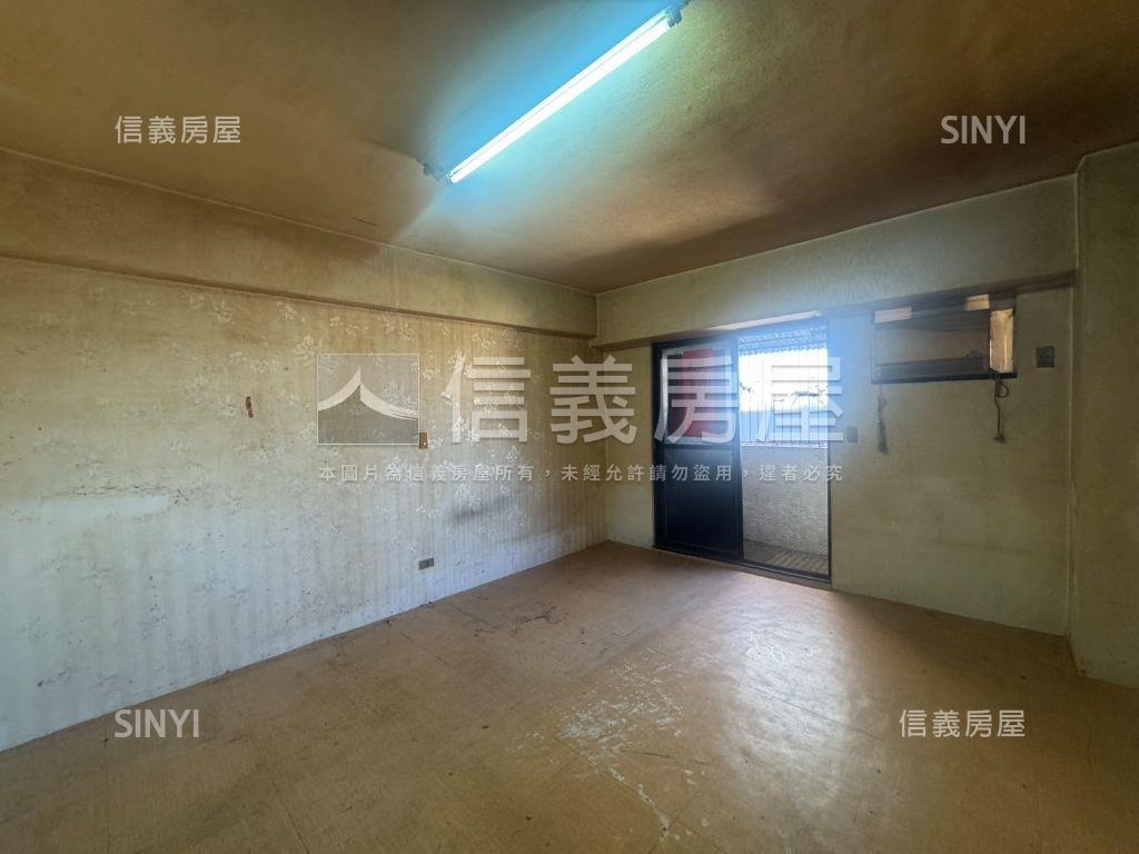 駁二．小資．套房房屋室內格局與周邊環境