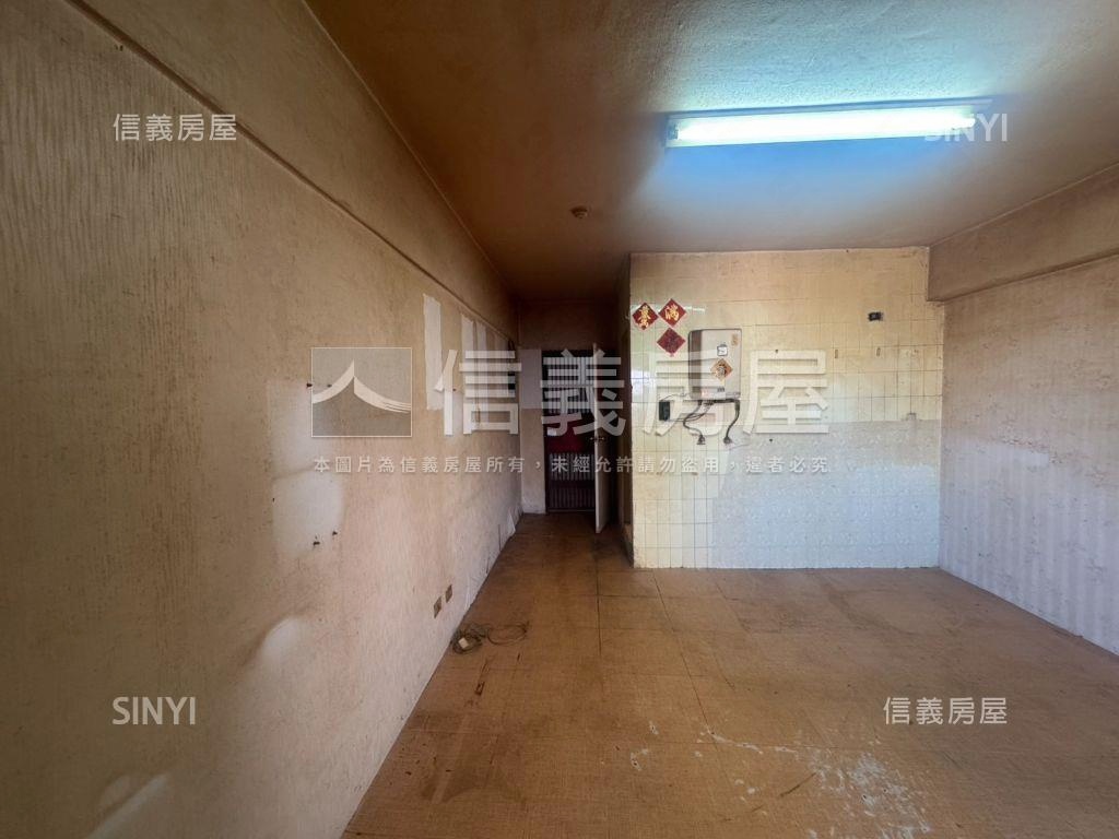 駁二．小資．套房房屋室內格局與周邊環境