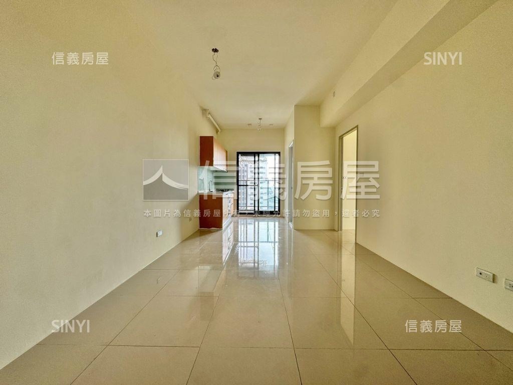 春福興波先看這間兩房兩衛房屋室內格局與周邊環境