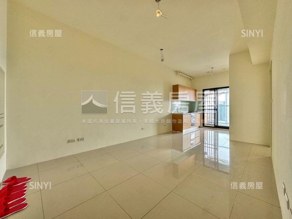 春福興波先看這間兩房兩衛房屋室內格局與周邊環境
