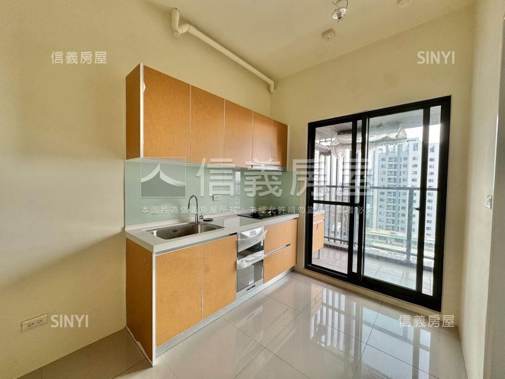 春福興波先看這間兩房兩衛房屋室內格局與周邊環境