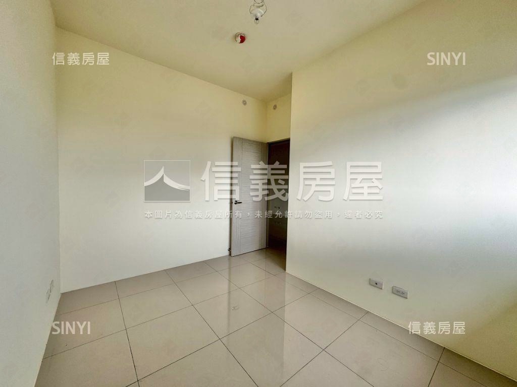 春福興波先看這間兩房兩衛房屋室內格局與周邊環境