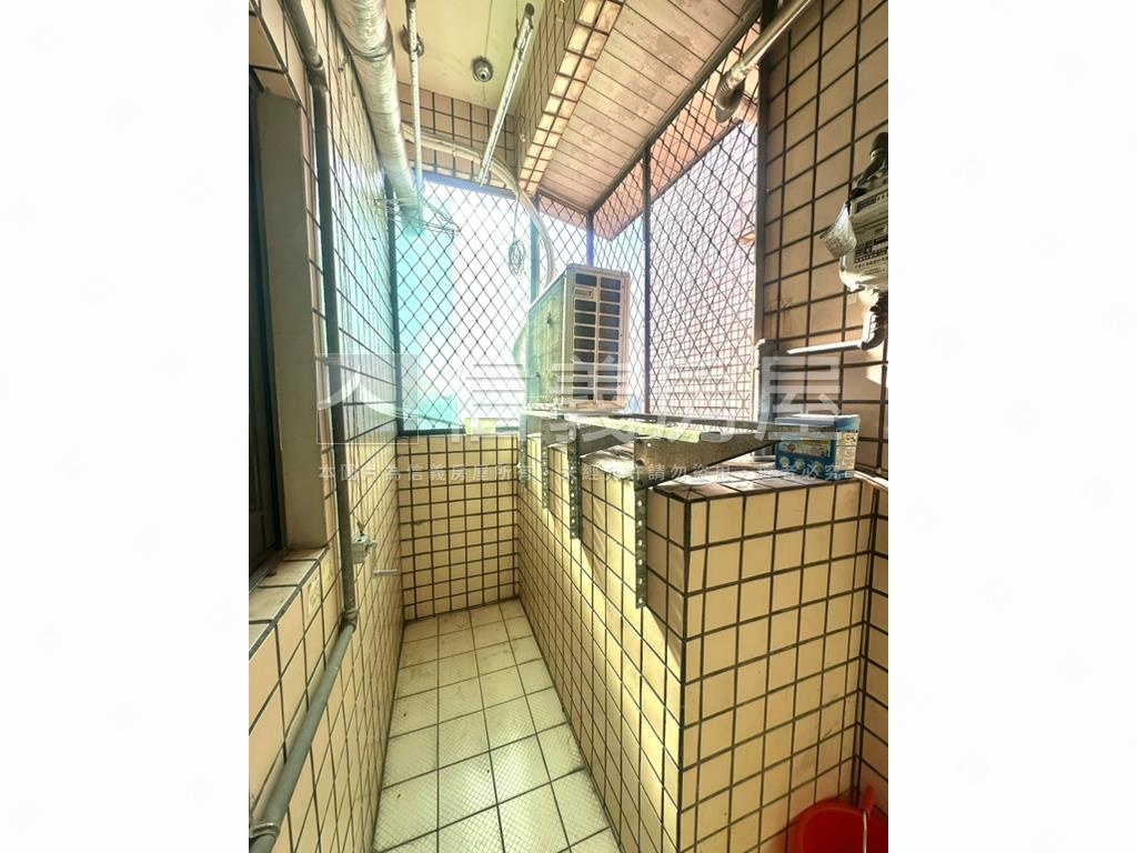 永寧捷運站高樓景觀三房房屋室內格局與周邊環境