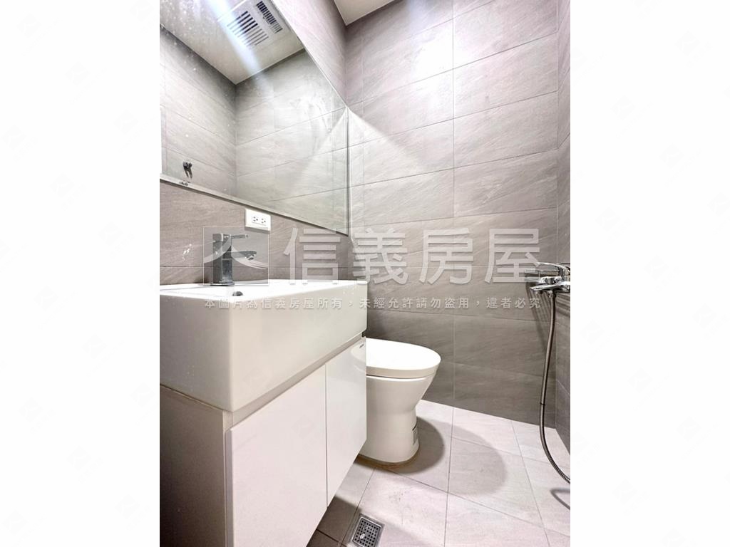 永寧捷運站高樓景觀房屋室內格局與周邊環境