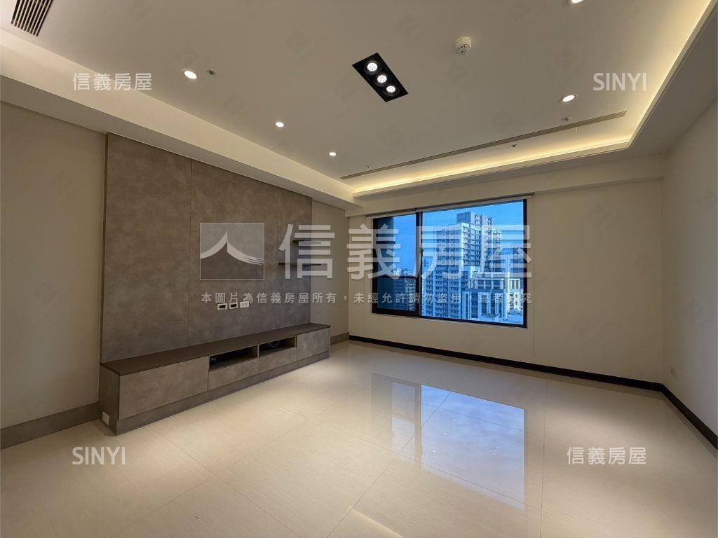 公園上品精裝三房車位房屋室內格局與周邊環境