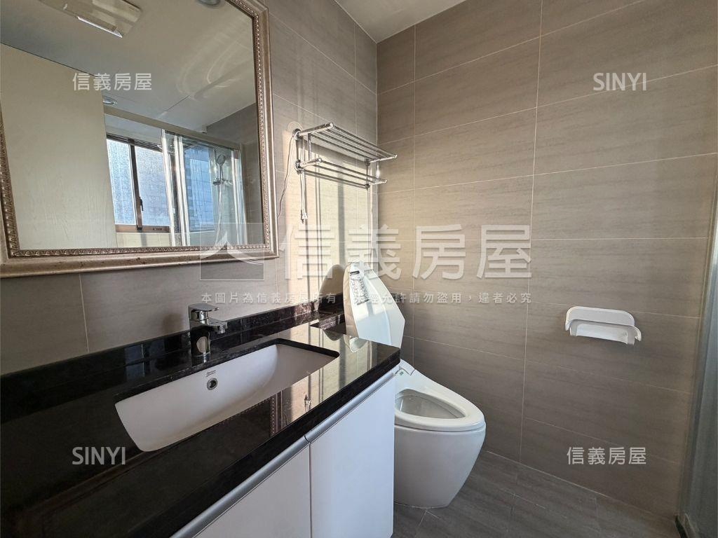 公園上品精裝三房車位房屋室內格局與周邊環境