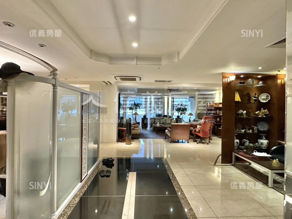 寶璽公園爵邸大坪數平車房屋室內格局與周邊環境