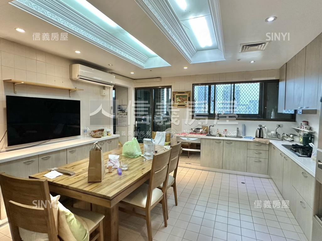 寶璽公園爵邸大坪數平車房屋室內格局與周邊環境