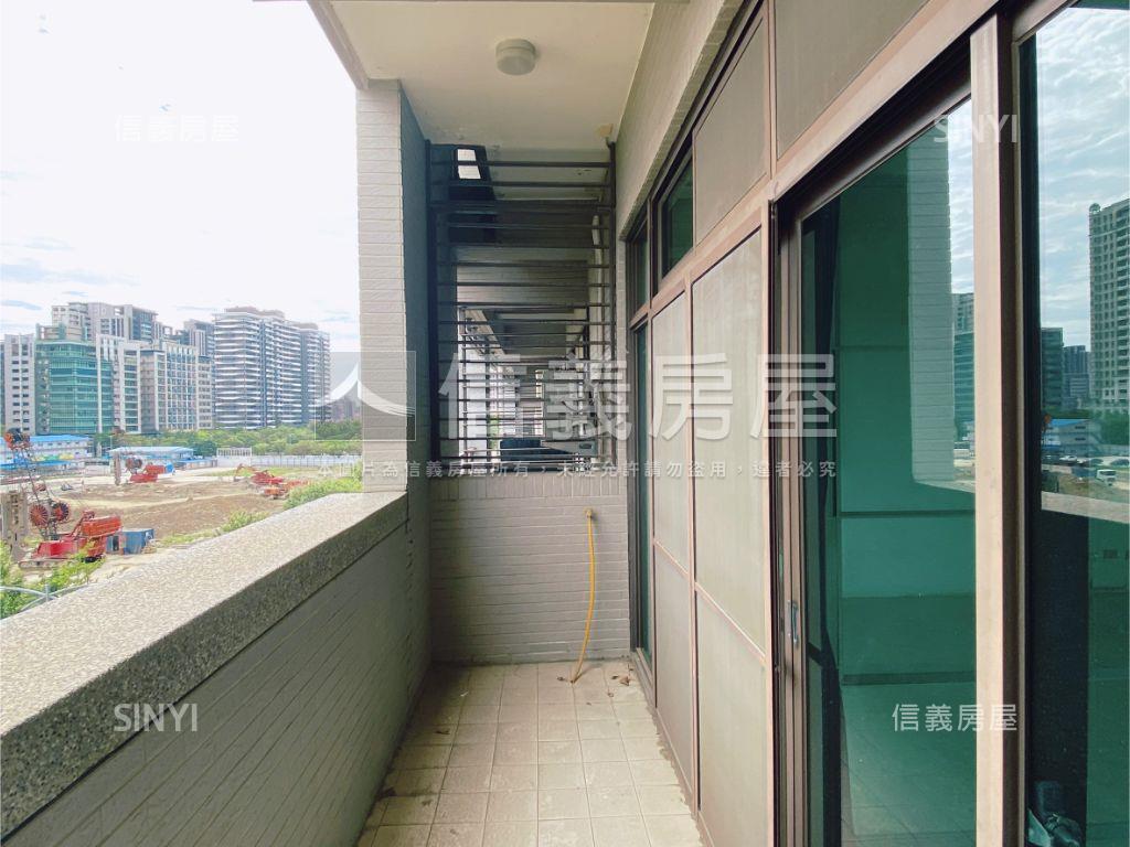 高鐵特區｜竹冠雙翼辦公室房屋室內格局與周邊環境