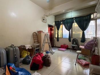 近台北橋公寓三樓