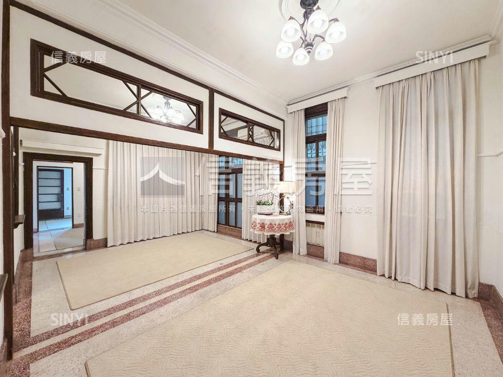 七十年－風華重現歲月沉澱房屋室內格局與周邊環境