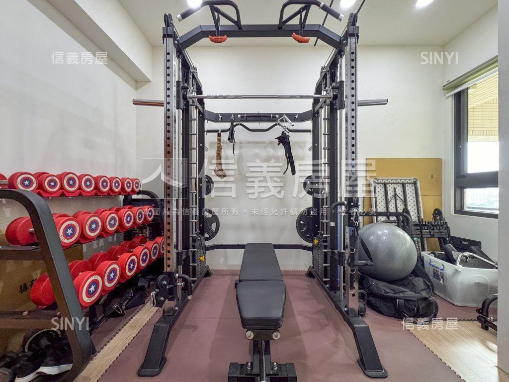 夢想市美裝潢四房車位房屋室內格局與周邊環境