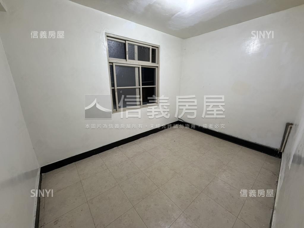 膝蓋救星－忠孝街２樓房屋室內格局與周邊環境