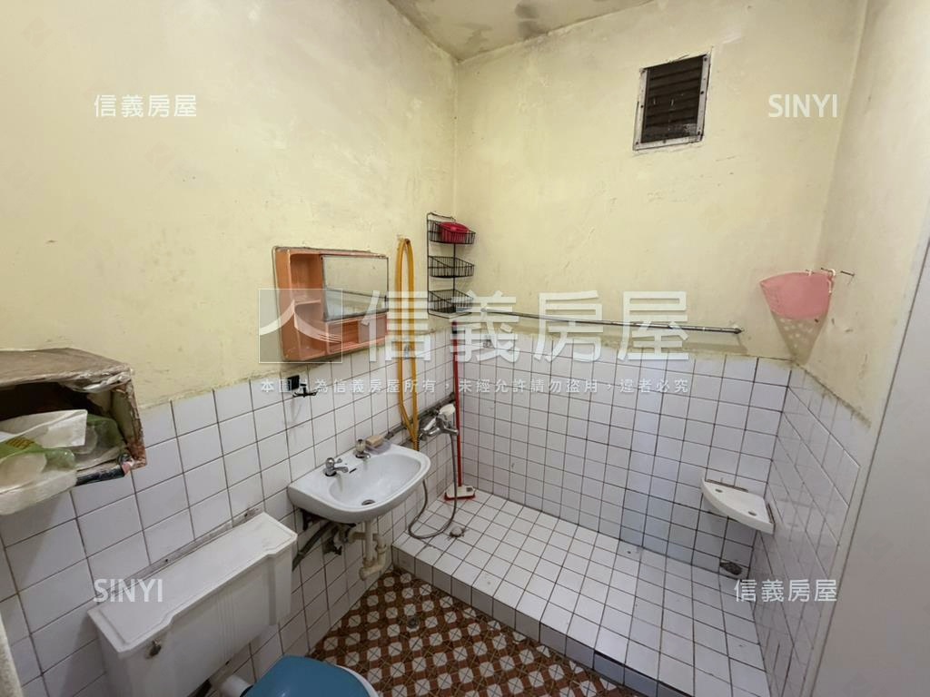 膝蓋救星－忠孝街２樓房屋室內格局與周邊環境